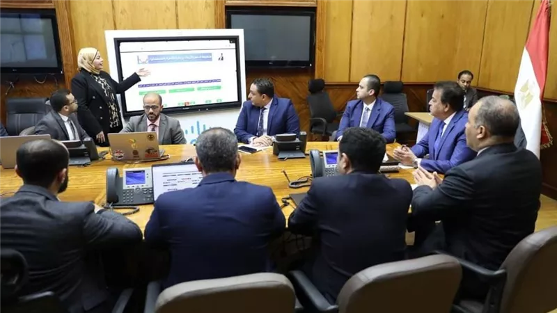 وزير الصحة يتابع مؤشرات انتظام العمل بالمنظومة الإلكترونية للمشروعات والمبادرات الصحية