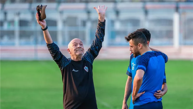 استمرار غياب شيكابالا.. فيريرا يعلن قائمة الزمالك لمواجهة إنبى في الدوري