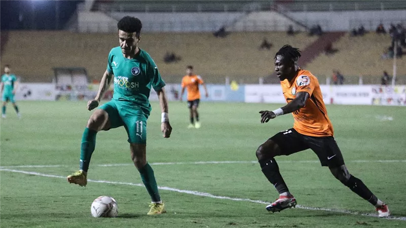 الدوري المصري.. البنك الأهلي يتقدم على بيراميدز بهدف فتحي في الشوط الأول