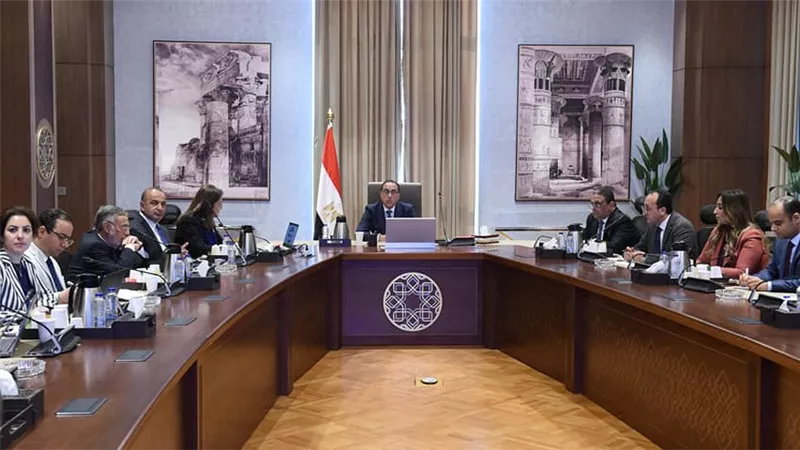 رئيس الوزراء يستعرض أبرز ملامح الخطة الاستثمارية للعام (2023-2024)