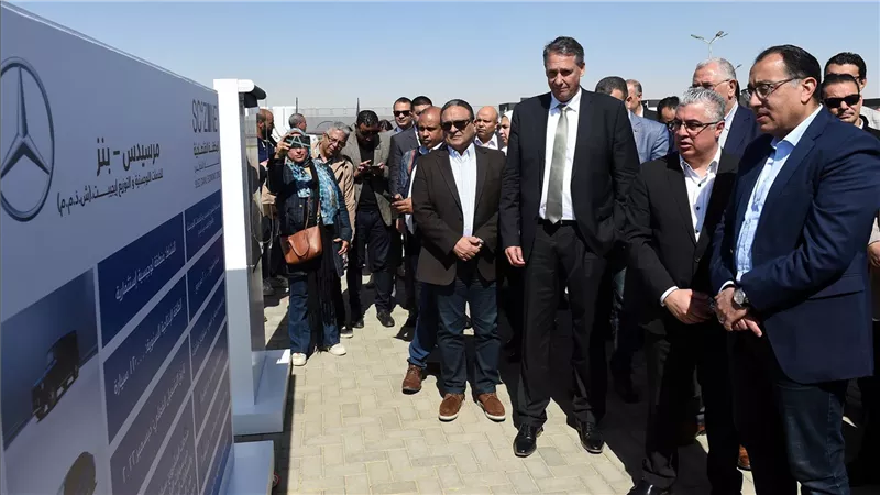 رئيس الوزراء يشهد افتتاح المركز اللوجيستي لشركة مرسيدس ـ بنز بالمنطقة الصناعية بالسخنة