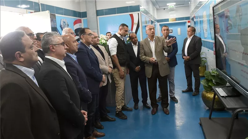 رئيس مجلس الوزراء يشهد افتتاح المعامل المركزية الجديدة بميناء العين السخنة
