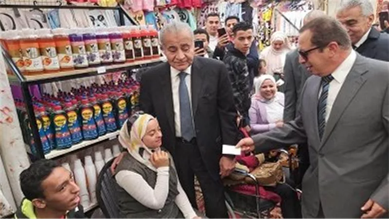 وزير التموين: تعاقدنا على 25 ألف طن دواجن برازيلية مجمدة