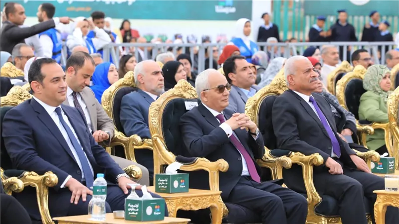  تحت شعار مع بعض نكبر.. وزير التعليم  يشهد فعاليات نهائى مسابقة أولمبياد مدارس مصر
