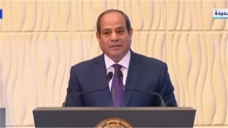 الرئيس السيسي يوجه الحكومة بالتوسع فى البرامج التدريبية للمرأة