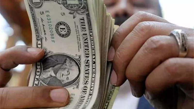 أسعار الذهب والدولار اليوم الإثنين 20 مارس 2023