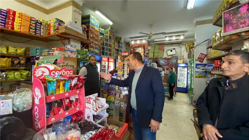 تكثيف الحملات المكبرة للرقابة علي الاسواق والمحلات وإزالة الإشغالات بأحياء الإسكندرية