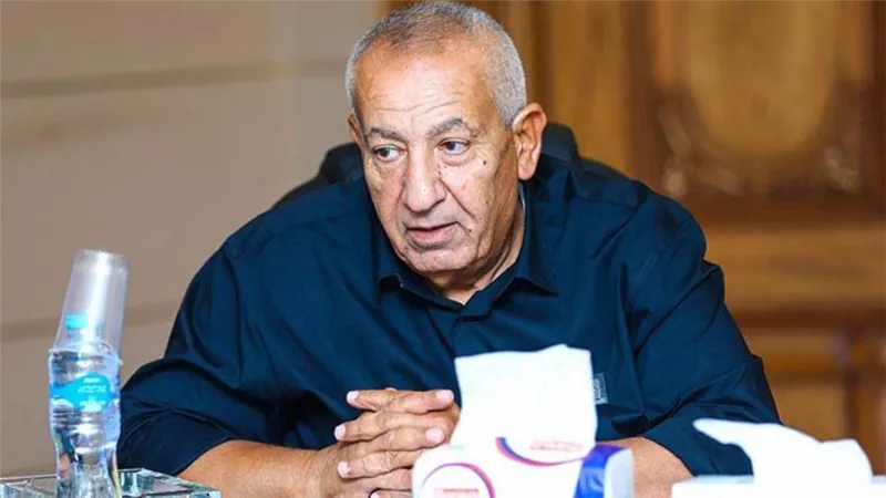 كامل أبو علي يتقدم باستقالته من رئاسة المصري البورسعيدي