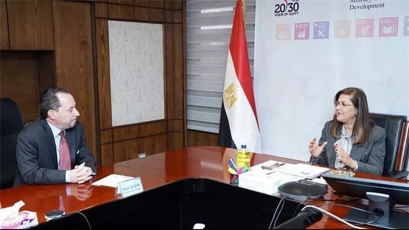 وزيرة التخطيط تلتقي القائم بأعمال السفير الأمريكي بالقاهرة لبحث سبل التعاون