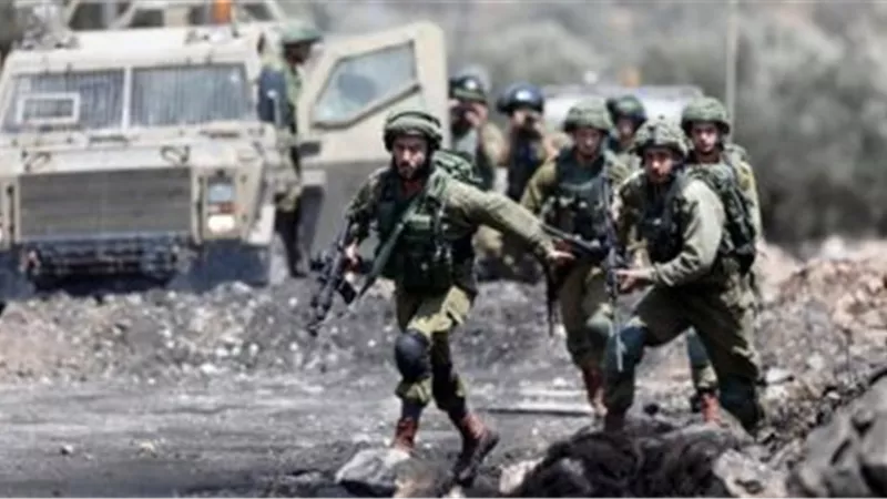 جيش الاحتلال الإسرائيلى يعتقل 6 فلسطينيين من مناطق متفرقة بالضفة الغربية