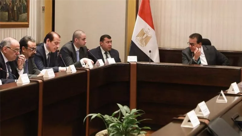 وزير الصحة يتابع تنفيذ التوجيهات الرئاسية بتحسين جودة الخدمات الصحية المقدمة للمواطنين