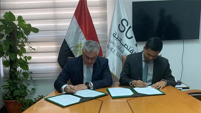 اقتصادية قناة السويس توقع اتفاقية عمل مع شركة قناة السويس للحاويات