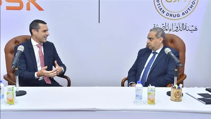هيئة الدواء المصرية توقع مذكرة تفاهم مع شركة جلاكسو مصر للأدوية لتنمية مهارات الصيادلة