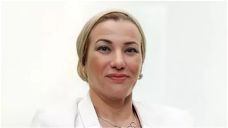 وزيرة البيئة: مراجعة ودراسة تقييم الأثر البيئى فى مجمع الأسمدة الأزوتية