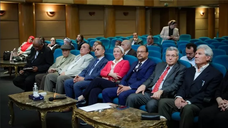 وزيرة البيئة تشهد توقيع بروتوكول تعاون لتعزيز دور الإعلام في رفع الوعي بقضايا البيئة
