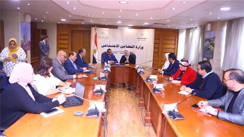 القباج وآمنة يشهدان توقيع بروتوكول تعاون بين التضامن الاجتماعي والتنمية المحلية لتسويق المنتجات اليدوية