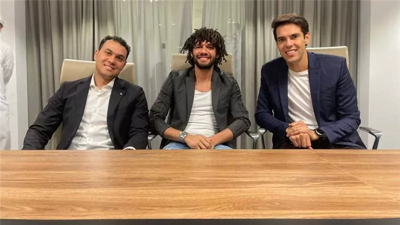 النني:أحلم بالتدريب في الدوري الإنجليزي.. وأتمنى تتويج السيتي بدوري الأبطال