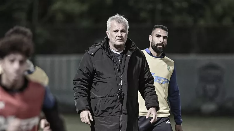 رسميا.. الاتحاد السكندري يجدد تعاقده مع الصربي  زوران لموسم جديد