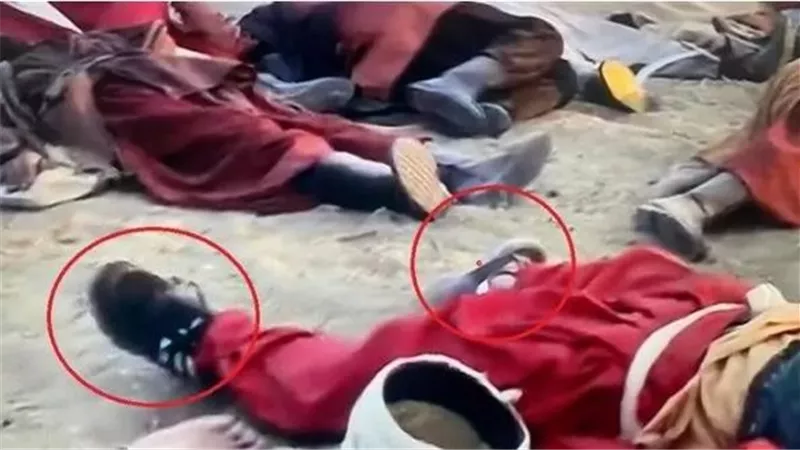 كوتشات جنود الحملة الفرنسية.. خطأ طريف في 