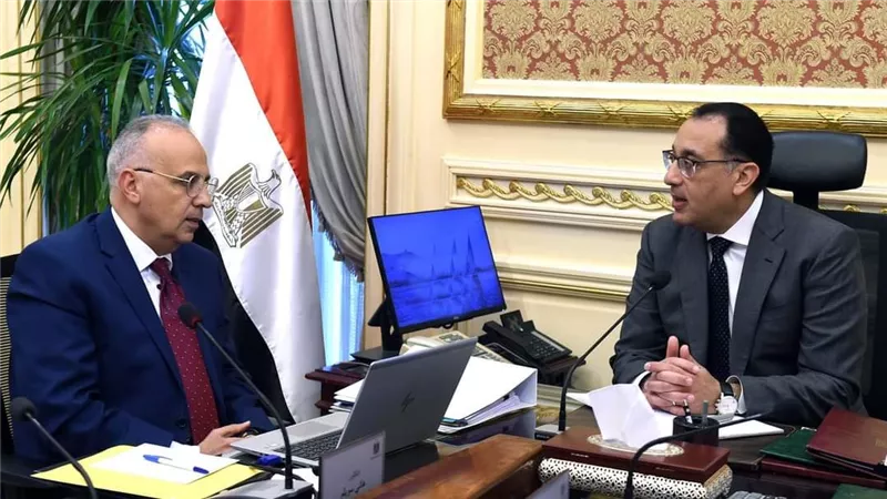 رئيس الوزراء يلتقي وزير الري لمتابعة عدد من ملفات عمل الوزارة