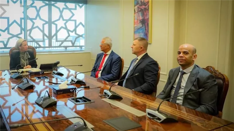 وزيرة البيئة: نسعى لتعزيز الاستثمار في مشروعات تحويل المخلفات إلى طاقة كهربائية