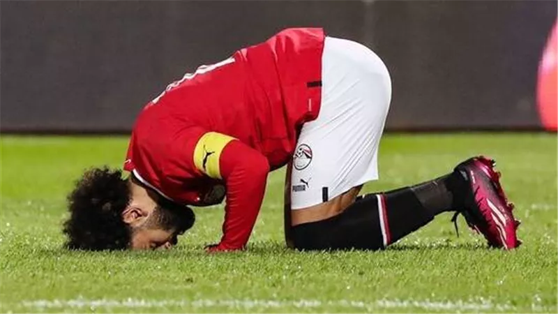بعد إنجاز الـ50 هدفا بقميص 