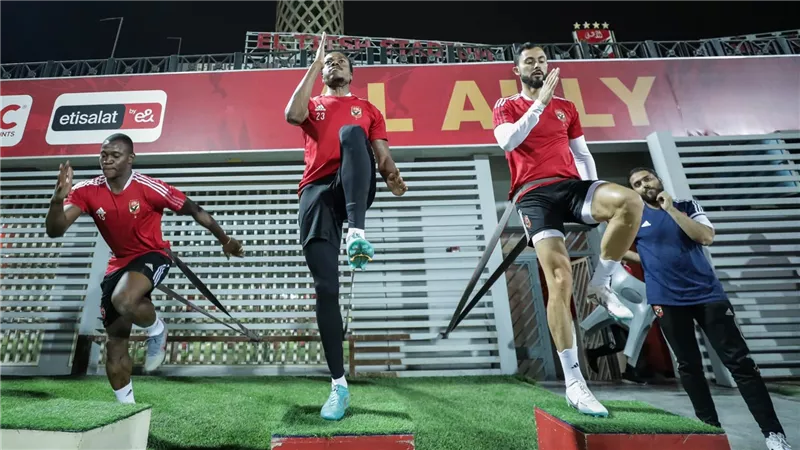 عودة سافيو.. كولر يستبعد 12 لاعبًا من قائمة الأهلي أمام بيراميدز