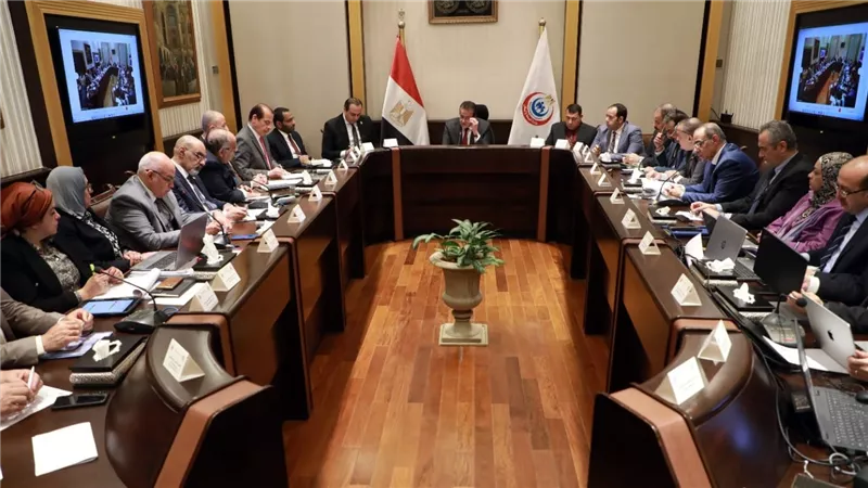 وزير الصحة: الانتقال تدريجياً للعمل من مقر الوزارة بالعاصمة الإدارية الجديدة بدءً من شهر مايو المقبل 2023