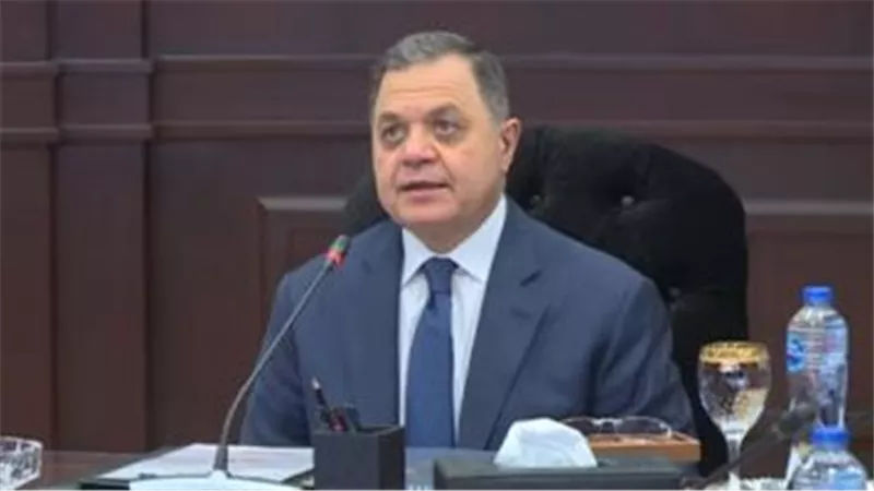 وزير الداخلية مهنئا البابا تواضروس بعيد القيامة: مزيدا من الترابط لدحر المكائد