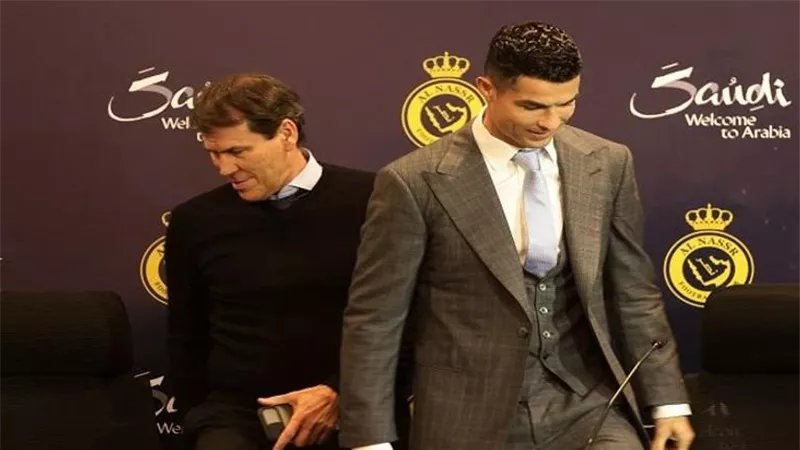 بتوصية رونالدو.. النصر السعودي يعلن إقالة مدربه رودي جارسيا