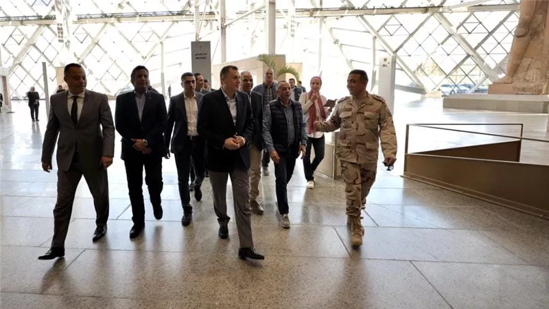 وزير السياحة والآثار يتفقد آخر مستجدات العمل بالمتحف المصري الكبير 