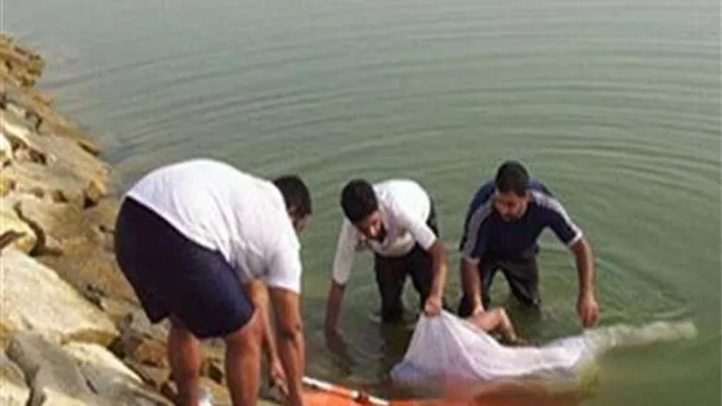 انتشال جثث 3 عمال انهارت عليهم بيارة صرف صحى فى حلوان