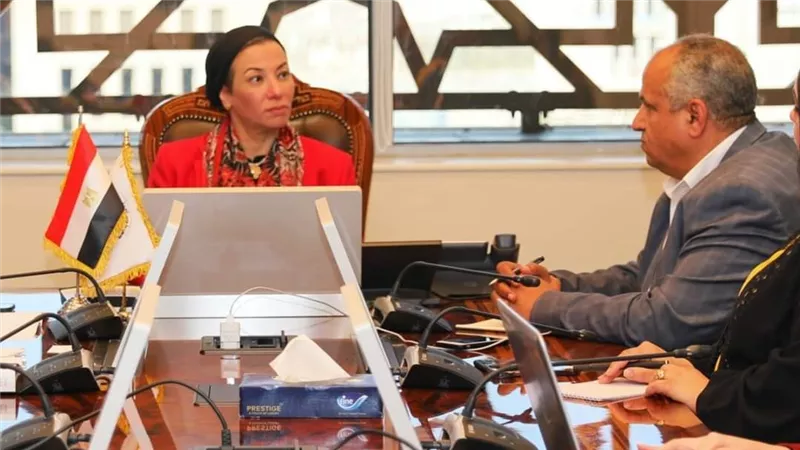 وزيرة البيئة تستكمل مشاوراتها لدعم الاستثمار البيئى بالمحميات الطبيعية