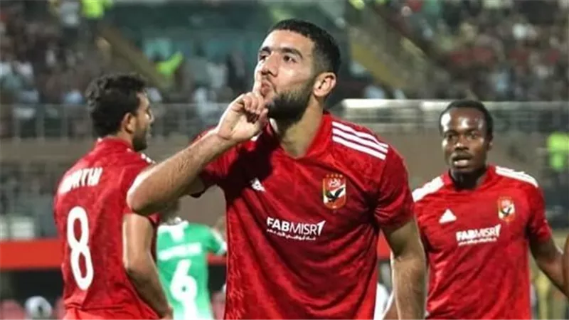 كولر السبب.. سر غياب القندوسي عن مباريات الأهلي في الفترة الماضية