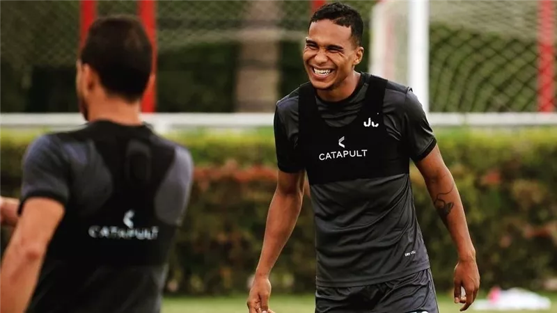 رسمياً.. فيفا يخطر الزمالك بإغلاق قضية سيف الدين رعاية الجزيري