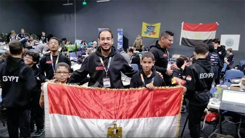 فوز طلاب هندسة السويس بمسابقة الروبوتات الدولية في رومانيا