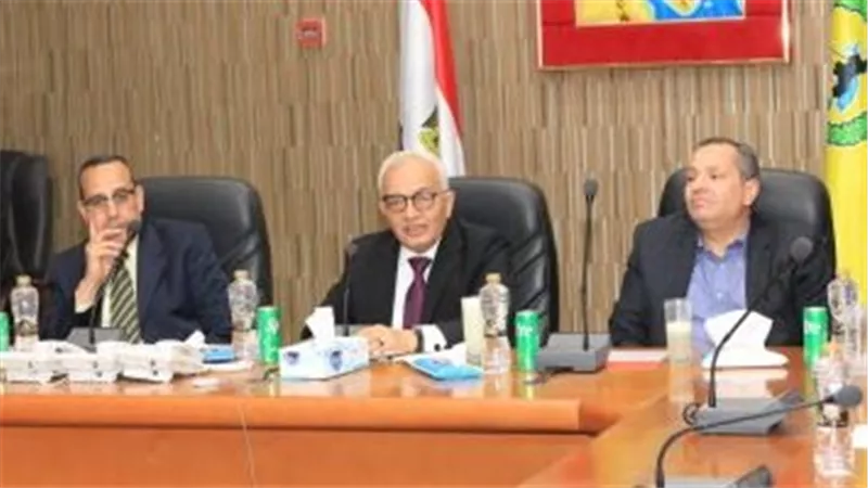 وزير التعليم يوجه بتهيئة لجان شمال سيناء لراحة الطلاب أثناء تأدية الامتحانات