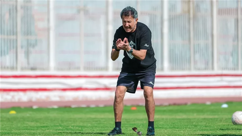 لمفاجأة الأهلي.. أوسوريو يحفظ لاعبي الزمالك طريقة اللعب الجديدة