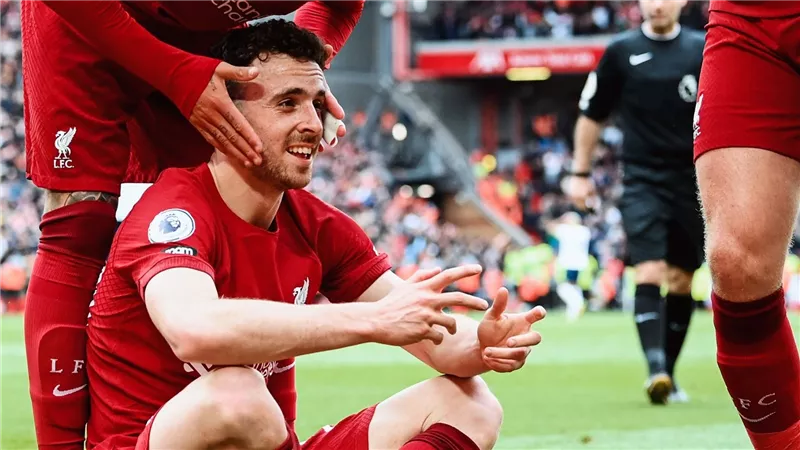 مباراة مجنونة.. ليفربول يحقق انتصارا قاتلا على توتنهام 4-3 فى الدوري