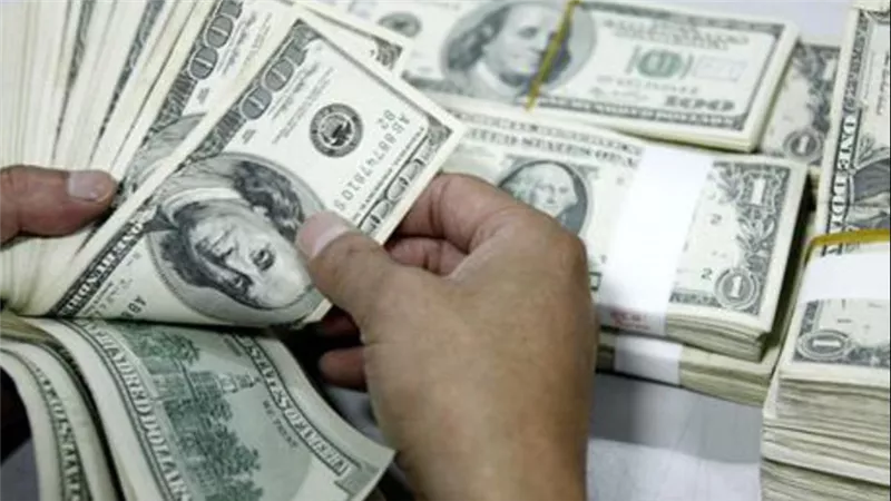 أسعار الذهب والدولار اليوم 19 أبريل 2023