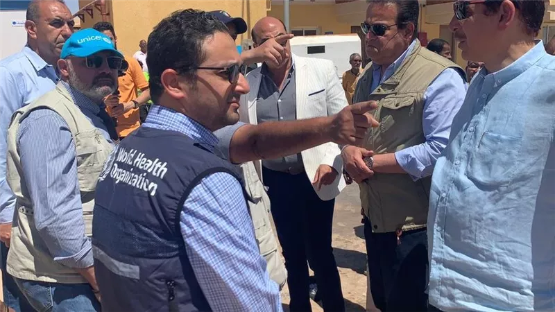 وزير الصحة يزور الخدمات الطبية بمنفذ أرقين المدعومة من يونيسف (صور)