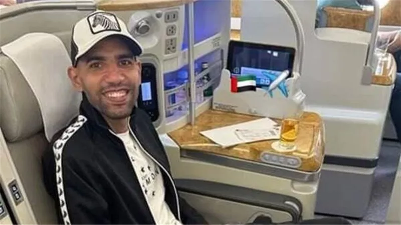 لمشاهدة السوبر.. مؤمن زكريا يطير إلى الإمارات لحضور مباراة الأهلي وبيراميدز