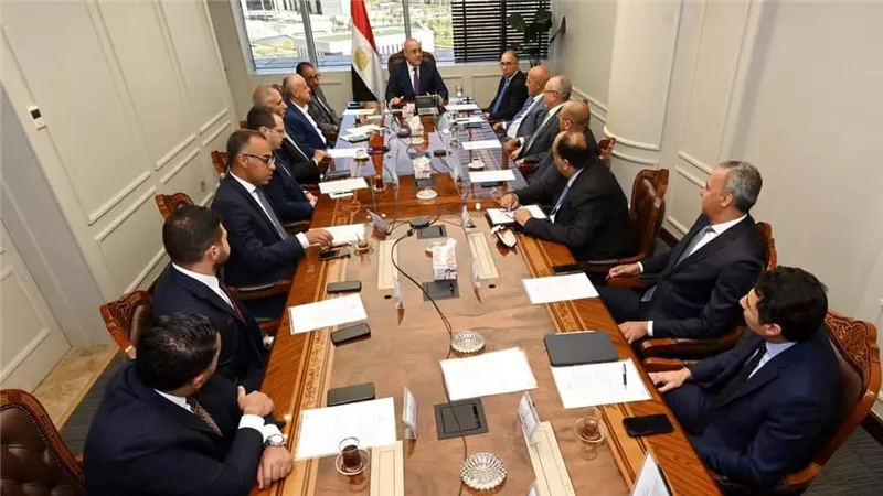 وزير الإسكان يلتقى مجموعة من المطورين العقاريين لمناقشة التحديات التي تواجه قطاع التطوير العقاري 