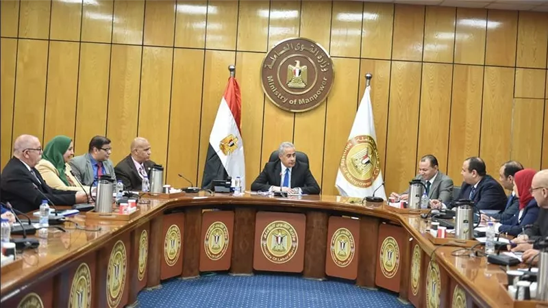 وزير القوى العاملة يلتقى مديري المديريات بالمحافظات 