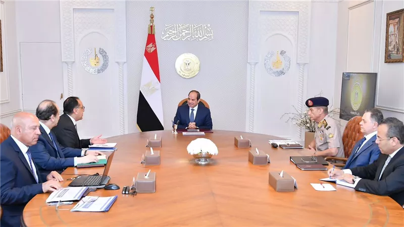الرئيس السيسي يتابع مستجدات عملية إجلاء المواطنين المصريين من السودان