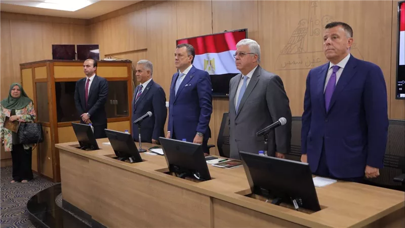  وزيرا السياحة والآثار والتعليم العالي والبحث العلمي ورئيس جامعة عين شمس يفتتحون متحف قصر الزعفران الأثري