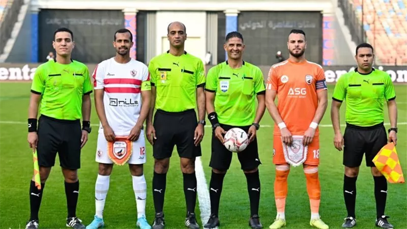 تقارير.. إيقاف وليد عبد الرازق حكم مباراة الزمالك وبروكسي