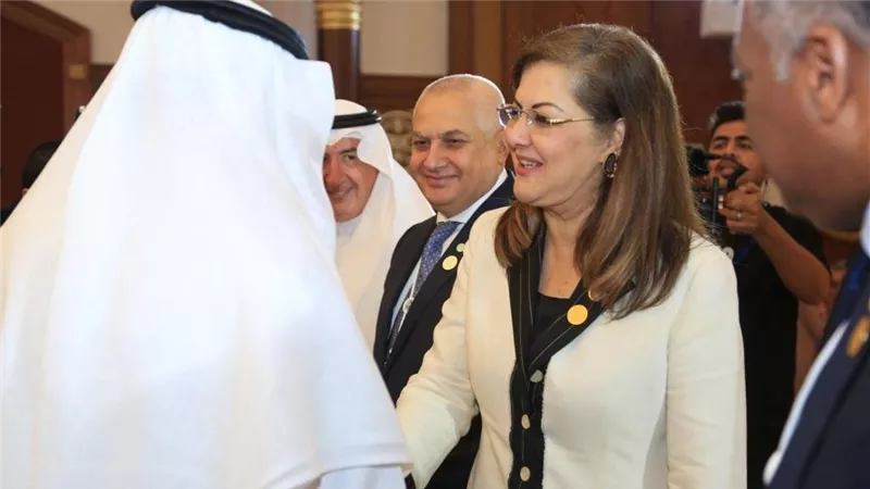 وزيرة التخطيط والتنمية الاقتصادية تشارك بحفل إطلاق منتدى القطاع الخاص
