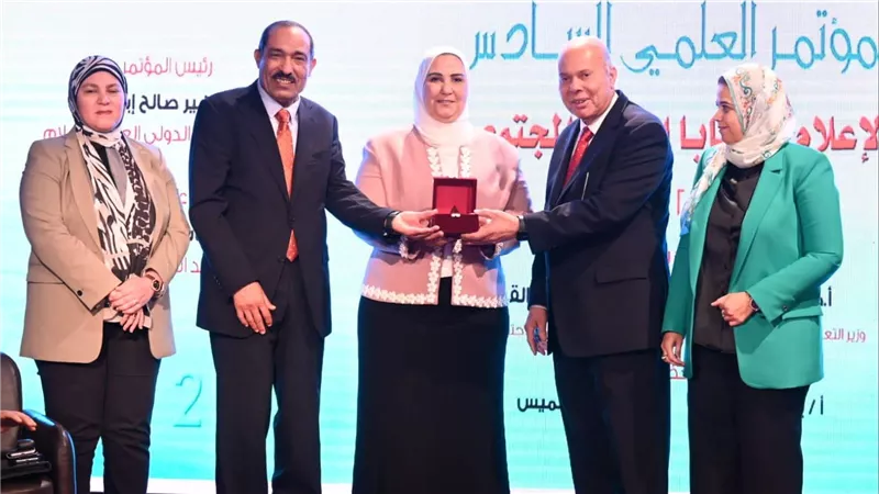 وزيرة التضامن: الإعلام يمتلك قوة غير محدودة في التأثير على الاستقرار والأمن المجتمعي