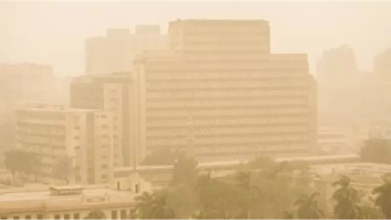 الأرصاد: رياح ورمال مثارة تؤثر على مناطق من الصحراء الغربية وشمال الصعيد